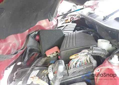 2010 Toyota Camry Le/Se/Xle z USA, uszkodzony, nr VIN 4T1BF3EK2AU044493